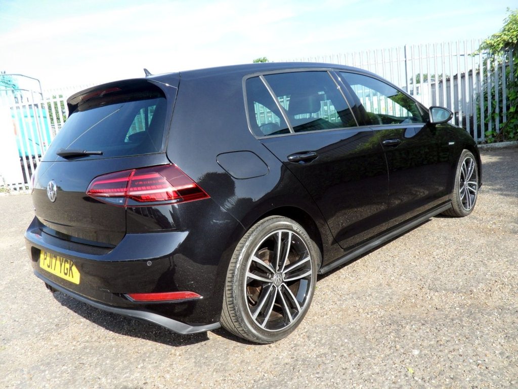 USED 2017 17 VOLKSWAGEN GOLF 2.0 TDI BlueMotion Tech GTD Hatchback 5dr Diesel Manual Euro 6 (s/s) (184 ps) 2Owners Heated Leather Rear Privacy