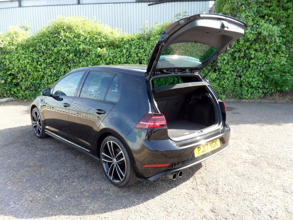 USED 2017 17 VOLKSWAGEN GOLF 2.0 TDI BlueMotion Tech GTD Hatchback 5dr Diesel Manual Euro 6 (s/s) (184 ps) 2Owners Heated Leather Rear Privacy