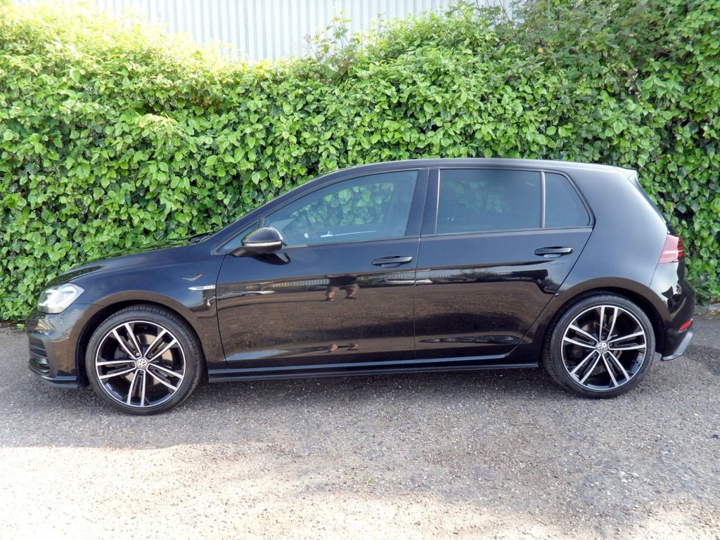 USED 2017 17 VOLKSWAGEN GOLF 2.0 TDI BlueMotion Tech GTD Hatchback 5dr Diesel Manual Euro 6 (s/s) (184 ps) 2Owners Heated Leather Rear Privacy