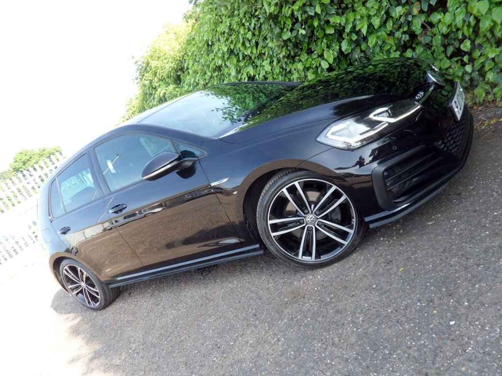USED 2017 17 VOLKSWAGEN GOLF 2.0 TDI BlueMotion Tech GTD Hatchback 5dr Diesel Manual Euro 6 (s/s) (184 ps) 2Owners Heated Leather Rear Privacy
