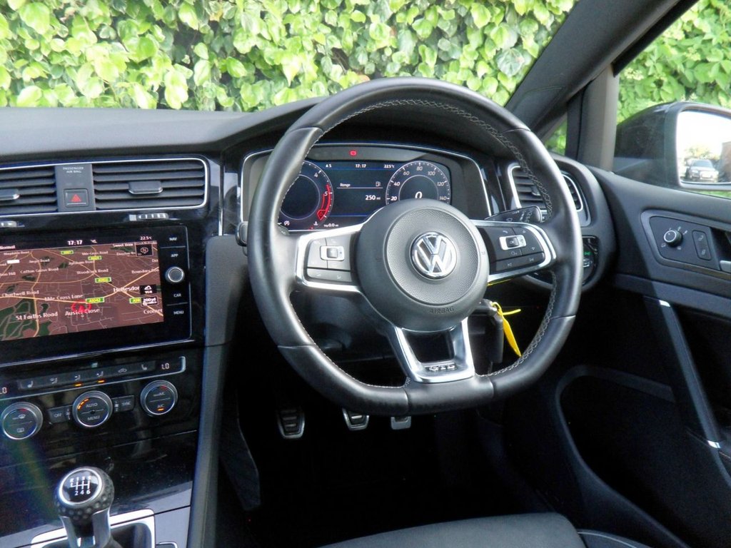 USED 2017 17 VOLKSWAGEN GOLF 2.0 TDI BlueMotion Tech GTD Hatchback 5dr Diesel Manual Euro 6 (s/s) (184 ps) 2Owners Heated Leather Rear Privacy