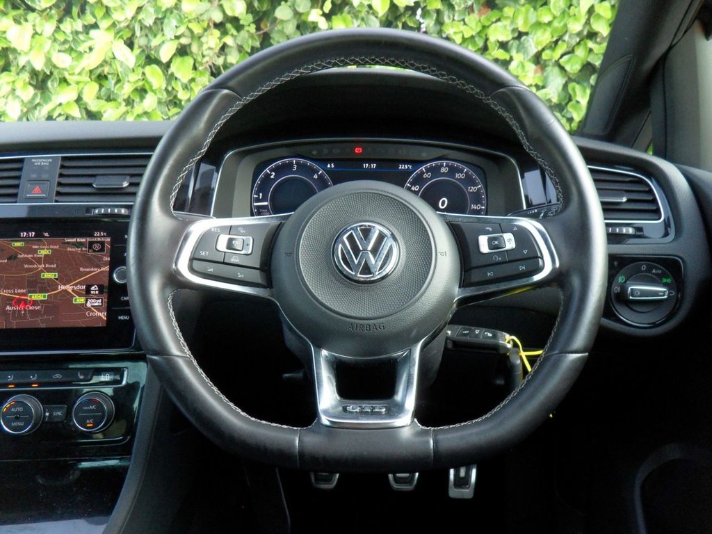 USED 2017 17 VOLKSWAGEN GOLF 2.0 TDI BlueMotion Tech GTD Hatchback 5dr Diesel Manual Euro 6 (s/s) (184 ps) 2Owners Heated Leather Rear Privacy