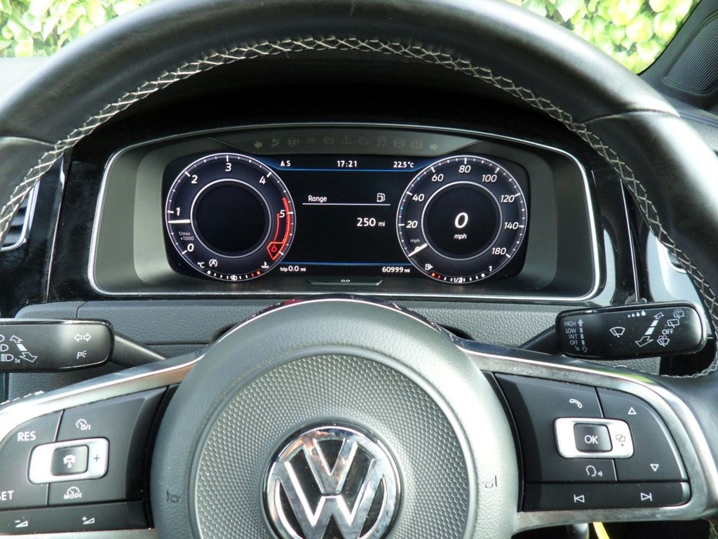 USED 2017 17 VOLKSWAGEN GOLF 2.0 TDI BlueMotion Tech GTD Hatchback 5dr Diesel Manual Euro 6 (s/s) (184 ps) 2Owners Heated Leather Rear Privacy