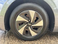 USED 2018 68 HYUNDAI IONIQ 1.6 h-GDi GPF SE Hatchback 5dr Petrol Hybrid DCT Euro 6 (s/s) (141 ps) 