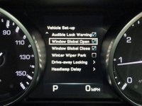 USED 2014 14 LAND ROVER RANGE ROVER EVOQUE 2.2 SD4 Dynamic Fuji White SUV 5dr Diesel Auto 4WD Euro 5 (s/s) (190 ps) 