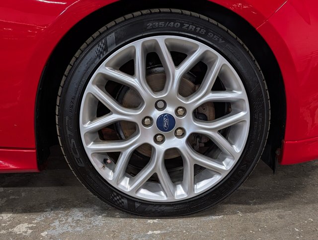 View our FORD FOCUS