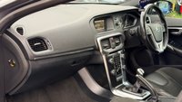 USED 2015 15 VOLVO V40 1.6 T2 R-Design Hatchback 5dr Petrol Manual Euro 5 (s/s) (120 ps) 