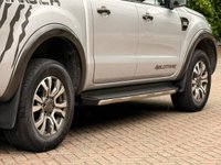 USED 2018 18 FORD RANGER 3.2 TDCi WILDTRACK PICKUP DOUBLE CAB 4DR DIESEL AUTO 4WD EURO 5 (200 PS) NAV NO VAT - VERY LOW MILEAGE - FULL SERVICE HISTORY - JUST BEEN SERVICED -  DESIRABLE 3.2 ENGINE - 2 KEYS - HPI CHECK ALL CLEAR - ULEZ / LEZ / CAZ COMPLIANT - STUNNING METALLIC SILVER PAINTWORK - WILDTRACK BODY STYLING - SAT NAV - CAR PLAY - ANDRIOD AUTO - REVERSE CAMERA - LEATHERS INTERIOR - CRUISE CONTROL - BI XENON HEADLIGHTS - HYDROLIC LIFT - HEATED MIRRORS - FINANCE AVAILABLE - ZERO DEPOSIT OFFERS - ALL VANS/CARS WELCOME IN PART-EXCHANGE, ANY AGE, ANY MILEAGE, ANY CONDITION