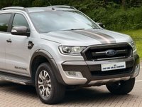USED 2018 18 FORD RANGER 3.2 TDCi WILDTRACK PICKUP DOUBLE CAB 4DR DIESEL AUTO 4WD EURO 5 (200 PS) NAV NO VAT - VERY LOW MILEAGE - FULL SERVICE HISTORY - JUST BEEN SERVICED -  DESIRABLE 3.2 ENGINE - 2 KEYS - HPI CHECK ALL CLEAR - ULEZ / LEZ / CAZ COMPLIANT - STUNNING METALLIC SILVER PAINTWORK - WILDTRACK BODY STYLING - SAT NAV - CAR PLAY - ANDRIOD AUTO - REVERSE CAMERA - LEATHERS INTERIOR - CRUISE CONTROL - BI XENON HEADLIGHTS - HYDROLIC LIFT - HEATED MIRRORS - FINANCE AVAILABLE - ZERO DEPOSIT OFFERS - ALL VANS/CARS WELCOME IN PART-EXCHANGE, ANY AGE, ANY MILEAGE, ANY CONDITION