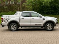 USED 2018 18 FORD RANGER 3.2 TDCi WILDTRACK PICKUP DOUBLE CAB 4DR DIESEL AUTO 4WD EURO 5 (200 PS) NAV NO VAT - VERY LOW MILEAGE - FULL SERVICE HISTORY - JUST BEEN SERVICED -  DESIRABLE 3.2 ENGINE - 2 KEYS - HPI CHECK ALL CLEAR - ULEZ / LEZ / CAZ COMPLIANT - STUNNING METALLIC SILVER PAINTWORK - WILDTRACK BODY STYLING - SAT NAV - CAR PLAY - ANDRIOD AUTO - REVERSE CAMERA - LEATHERS INTERIOR - CRUISE CONTROL - BI XENON HEADLIGHTS - HYDROLIC LIFT - HEATED MIRRORS - FINANCE AVAILABLE - ZERO DEPOSIT OFFERS - ALL VANS/CARS WELCOME IN PART-EXCHANGE, ANY AGE, ANY MILEAGE, ANY CONDITION