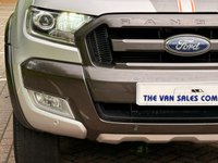 USED 2018 18 FORD RANGER 3.2 TDCi WILDTRACK PICKUP DOUBLE CAB 4DR DIESEL AUTO 4WD EURO 5 (200 PS) NAV NO VAT - VERY LOW MILEAGE - FULL SERVICE HISTORY - JUST BEEN SERVICED -  DESIRABLE 3.2 ENGINE - 2 KEYS - HPI CHECK ALL CLEAR - ULEZ / LEZ / CAZ COMPLIANT - STUNNING METALLIC SILVER PAINTWORK - WILDTRACK BODY STYLING - SAT NAV - CAR PLAY - ANDRIOD AUTO - REVERSE CAMERA - LEATHERS INTERIOR - CRUISE CONTROL - BI XENON HEADLIGHTS - HYDROLIC LIFT - HEATED MIRRORS - FINANCE AVAILABLE - ZERO DEPOSIT OFFERS - ALL VANS/CARS WELCOME IN PART-EXCHANGE, ANY AGE, ANY MILEAGE, ANY CONDITION