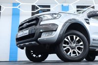 USED 2018 18 FORD RANGER 3.2 TDCi WILDTRACK PICKUP DOUBLE CAB 4DR DIESEL AUTO 4WD EURO 5 (200 PS) NAV NO VAT - VERY LOW MILEAGE - FULL SERVICE HISTORY - JUST BEEN SERVICED -  DESIRABLE 3.2 ENGINE - 2 KEYS - HPI CHECK ALL CLEAR - ULEZ / LEZ / CAZ COMPLIANT - STUNNING METALLIC SILVER PAINTWORK - WILDTRACK BODY STYLING - SAT NAV - CAR PLAY - ANDRIOD AUTO - REVERSE CAMERA - LEATHERS INTERIOR - CRUISE CONTROL - BI XENON HEADLIGHTS - HYDROLIC LIFT - HEATED MIRRORS - FINANCE AVAILABLE - ZERO DEPOSIT OFFERS - ALL VANS/CARS WELCOME IN PART-EXCHANGE, ANY AGE, ANY MILEAGE, ANY CONDITION