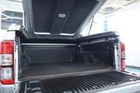 USED 2018 18 FORD RANGER 3.2 TDCi WILDTRACK PICKUP DOUBLE CAB 4DR DIESEL AUTO 4WD EURO 5 (200 PS) NAV NO VAT - VERY LOW MILEAGE - FULL SERVICE HISTORY - JUST BEEN SERVICED -  DESIRABLE 3.2 ENGINE - 2 KEYS - HPI CHECK ALL CLEAR - ULEZ / LEZ / CAZ COMPLIANT - STUNNING METALLIC SILVER PAINTWORK - WILDTRACK BODY STYLING - SAT NAV - CAR PLAY - ANDRIOD AUTO - REVERSE CAMERA - LEATHERS INTERIOR - CRUISE CONTROL - BI XENON HEADLIGHTS - HYDROLIC LIFT - HEATED MIRRORS - FINANCE AVAILABLE - ZERO DEPOSIT OFFERS - ALL VANS/CARS WELCOME IN PART-EXCHANGE, ANY AGE, ANY MILEAGE, ANY CONDITION