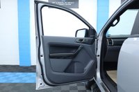 USED 2018 18 FORD RANGER 3.2 TDCi WILDTRACK PICKUP DOUBLE CAB 4DR DIESEL AUTO 4WD EURO 5 (200 PS) NAV NO VAT - VERY LOW MILEAGE - FULL SERVICE HISTORY - JUST BEEN SERVICED -  DESIRABLE 3.2 ENGINE - 2 KEYS - HPI CHECK ALL CLEAR - ULEZ / LEZ / CAZ COMPLIANT - STUNNING METALLIC SILVER PAINTWORK - WILDTRACK BODY STYLING - SAT NAV - CAR PLAY - ANDRIOD AUTO - REVERSE CAMERA - LEATHERS INTERIOR - CRUISE CONTROL - BI XENON HEADLIGHTS - HYDROLIC LIFT - HEATED MIRRORS - FINANCE AVAILABLE - ZERO DEPOSIT OFFERS - ALL VANS/CARS WELCOME IN PART-EXCHANGE, ANY AGE, ANY MILEAGE, ANY CONDITION