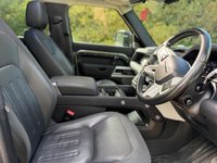 USED 2020 70 LAND ROVER DEFENDER 110 2.0 SD4 SE Auto 4WD Euro 6 (s/s) 5dr 1 Owner/Pan Roof/Full History