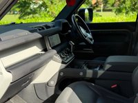 USED 2020 70 LAND ROVER DEFENDER 110 2.0 SD4 SE Auto 4WD Euro 6 (s/s) 5dr 1 Owner/Pan Roof/Full History