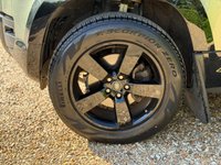 USED 2020 70 LAND ROVER DEFENDER 110 2.0 SD4 SE Auto 4WD Euro 6 (s/s) 5dr 1 Owner/Pan Roof/Full History