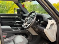 USED 2020 70 LAND ROVER DEFENDER 110 2.0 SD4 SE Auto 4WD Euro 6 (s/s) 5dr 1 Owner/Pan Roof/Full History