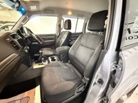 USED 2012 12 MITSUBISHI SHOGUN 3.2 DI-DC SG2 SUV 5dr Diesel Manual 4WD Euro 5 LWB (197 ps) Rare opportunity, impeccable