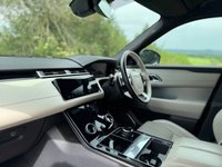 USED 2018 18 LAND ROVER RANGE ROVER VELAR 2.0 D180 R-Dynamic HSE SUV 5dr Diesel Auto 4WD Euro 6 (s/s) (180 ps) 