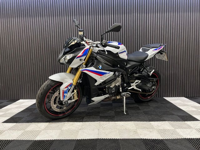 View our BMW S 1000 R