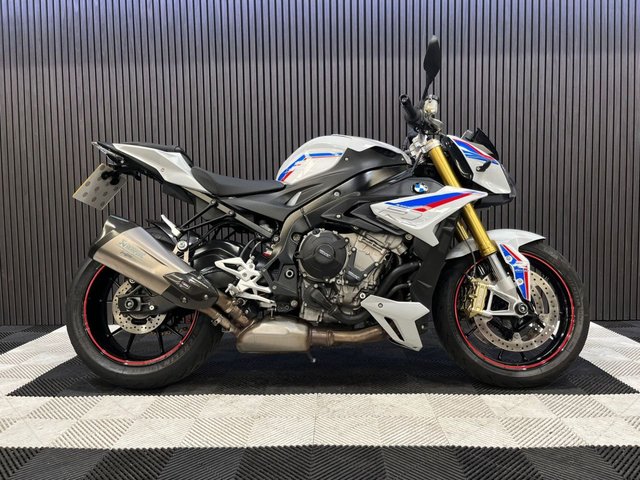 View our BMW S 1000 R