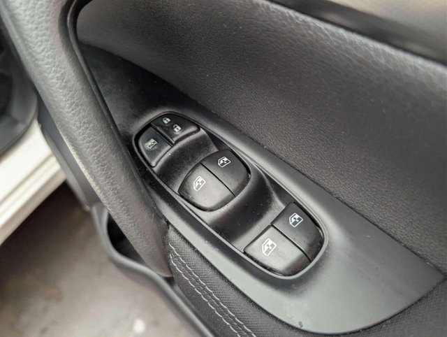 USED 2017 67 NISSAN QASHQAI 1.6 Qashqai N-Connecta DiG-T 5dr CLICK+COLLECT / HOME DELIVERY
