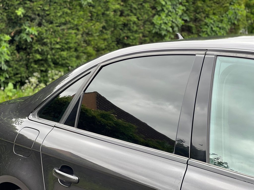 USED 2015 65 AUDI A4 2.0 TDI S line Saloon 4dr Diesel Multitronic Euro 6 (s/s) (Nav) (150 ps) *AWARD WINNING DEALERSHIP*