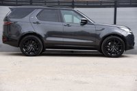 USED 2022 22 LAND ROVER DISCOVERY 3.0 D300 MHEV R-Dynamic HSE SUV 5dr Diesel Auto 4WD Euro 6 (s/s) (300 ps) 1 Owner from New | VAT Qualifying | Electric Panoramic Sunroof | Privacy Glass | Satellite Navigation | 22" Alloy Wheels | 2 Keys | Full Land Rover Service History | White/Black Full Leather Upholstery | Park Assist | 7 Seater | Twin Speed Transfer Box | MOT Valid (23/06/2026)