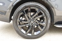 USED 2022 22 LAND ROVER DISCOVERY 3.0 D300 MHEV R-Dynamic HSE SUV 5dr Diesel Auto 4WD Euro 6 (s/s) (300 ps) 1 Owner from New | VAT Qualifying | Electric Panoramic Sunroof | Privacy Glass | Satellite Navigation | 22" Alloy Wheels | 2 Keys | Full Land Rover Service History | White/Black Full Leather Upholstery | Park Assist | 7 Seater | Twin Speed Transfer Box | MOT Valid (23/06/2026)