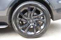 USED 2022 22 LAND ROVER DISCOVERY 3.0 D300 MHEV R-Dynamic HSE SUV 5dr Diesel Auto 4WD Euro 6 (s/s) (300 ps) 1 Owner from New | VAT Qualifying | Electric Panoramic Sunroof | Privacy Glass | Satellite Navigation | 22" Alloy Wheels | 2 Keys | Full Land Rover Service History | White/Black Full Leather Upholstery | Park Assist | 7 Seater | Twin Speed Transfer Box | MOT Valid (23/06/2026)