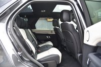 USED 2022 22 LAND ROVER DISCOVERY 3.0 D300 MHEV R-Dynamic HSE SUV 5dr Diesel Auto 4WD Euro 6 (s/s) (300 ps) 1 Owner from New | VAT Qualifying | Electric Panoramic Sunroof | Privacy Glass | Satellite Navigation | 22" Alloy Wheels | 2 Keys | Full Land Rover Service History | White/Black Full Leather Upholstery | Park Assist | 7 Seater | Twin Speed Transfer Box | MOT Valid (23/06/2026)