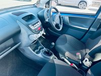 USED 2007 57 TOYOTA AYGO 1.0 VVT-i Blue Hatchback 5dr Petrol Manual Euro 4 (67 bhp) 
