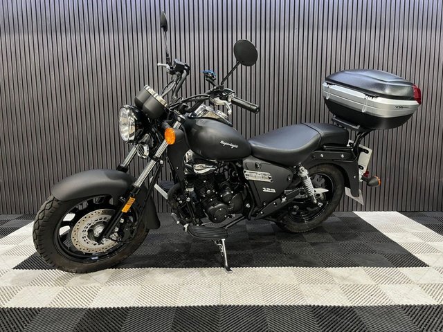 View our KEEWAY SUPERLIGHT 125