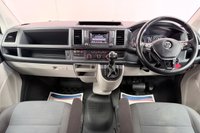 USED 2018 18 VOLKSWAGEN TRANSPORTER 2.0 TDI T32 BlueMotion Tech Highline Kombi Double Cab 5dr Diesel DSG FWD LWB Euro 6 (s/s) (150 ps) 