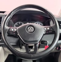 USED 2018 18 VOLKSWAGEN TRANSPORTER 2.0 TDI T32 BlueMotion Tech Highline Kombi Double Cab 5dr Diesel DSG FWD LWB Euro 6 (s/s) (150 ps) 