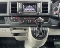 USED 2018 18 VOLKSWAGEN TRANSPORTER 2.0 TDI T32 BlueMotion Tech Highline Kombi Double Cab 5dr Diesel DSG FWD LWB Euro 6 (s/s) (150 ps) 