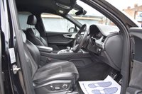 USED 2016 16 AUDI Q7 3.0 TDI V6 S line SUV 5dr Diesel Tiptronic quattro Euro 6 (s/s) (272 ps) 1 Former Keeper | Full Service History | Virtual Cockpit | 2 Keys | BLACK | ULEZ Free | Satellite Navigation | Quattro 4 WD | 7 Seater | Part Leather Upholstery | Heated Seats | MOT Valid (20/07/2026)