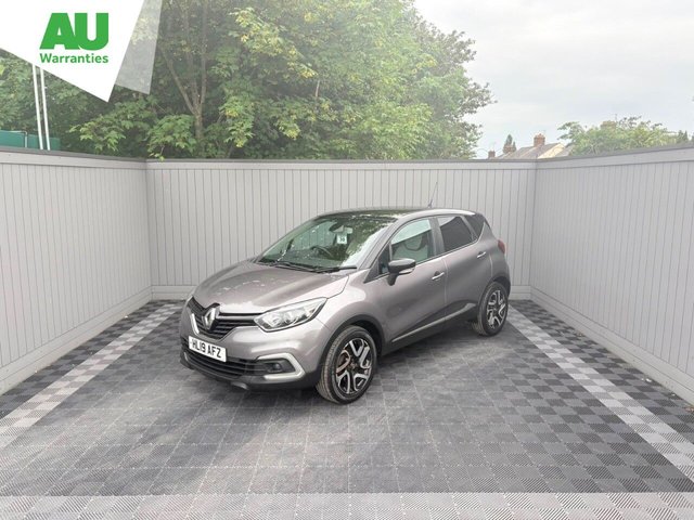 View our RENAULT CAPTUR