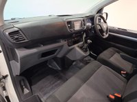 USED 2020 20 VAUXHALL VIVARO 2.0 Turbo D 3100 Sportive Crew Van Double Cab 5dr Diesel Manual L2 H1 Euro 6 (s/s) (120 ps) 