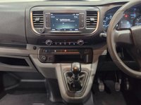 USED 2020 20 VAUXHALL VIVARO 2.0 Turbo D 3100 Sportive Crew Van Double Cab 5dr Diesel Manual L2 H1 Euro 6 (s/s) (120 ps) 