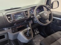 USED 2020 20 VAUXHALL VIVARO 2.0 Turbo D 3100 Sportive Crew Van Double Cab 5dr Diesel Manual L2 H1 Euro 6 (s/s) (120 ps) 