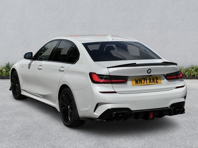 View our BMW 3 SERIES