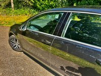 USED 2018 68 VOLKSWAGEN GOLF 1.5 TSI EVO SE Nav Hatchback 5dr Petrol Manual Euro 6 (s/s) (150 ps) 1 LADY OWNER SINCE OCT 2021 WITH ONLY 47,800 MILES//FULL VW DEALER/SPECIALIST SERVICE HISTORY X6 STAMPS-JUST SERVICED//APPLE-PLAY//SATNAV//ALLOYS//FRONT AND REAR PARKING PILOT//LEATHER BOUND MULTI-FUNCTION STEERING WHEEL//X11 AIRBAGS//ELECTRIC FOLD MIRRORS//BLUETOOTH//BEAUTIFULLY KEPT Euro 6 (s/s) (150 ps) 1 LADY OWNER SINCE OCT 2021 WITH ONLY 47,800 MILES//FULL VW DEALER/SPECIALIST SERVICE HISTORY X6 STAMPS-JUST SERVICED//APPLE-PLAY//SAT-NAV//ALLOYS//FRONT AND REAR PARKING PILOT//LEATHER BOUND MULTI-FUNCTION STEERING WHEEL//X11 AIRBAGS//ELECTRIC FOLD MIRRORS//BLUETOOTH//BEAUTIFULLY KEPT