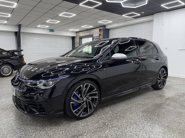 View our VOLKSWAGEN GOLF
