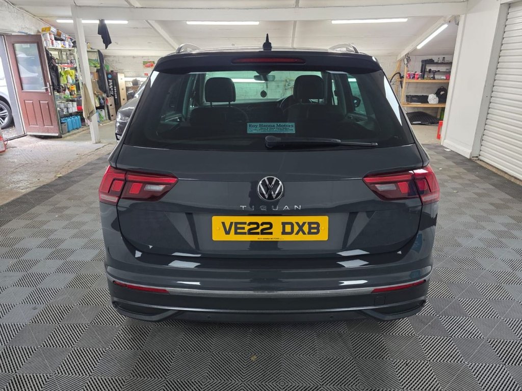 USED 2022 22 VOLKSWAGEN TIGUAN 1.5 TSI Life SUV 5dr Petrol Manual Euro 6 (s/s) (130 ps) 1 Owner - Bluetooth - SatNav!