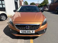 USED 2013 61 VOLVO V40 CROSS COUNTRY 1.6 D2 Lux Hatchback 5dr Diesel Manual Euro 5 (s/s) (115 ps) 