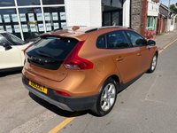 USED 2013 61 VOLVO V40 CROSS COUNTRY 1.6 D2 Lux Hatchback 5dr Diesel Manual Euro 5 (s/s) (115 ps) 