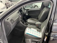USED 2019 19 VOLKSWAGEN TIGUAN 2.0 TDI R-Line Tech SUV 5dr Diesel Manual Euro 6 (s/s) (150 ps) STUNNING TIGUAN R-LINE +  APPLE CAR PLAY + TDI!!