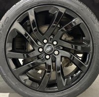 USED 2017 17 LAND ROVER DISCOVERY SPORT 2.0 TD4 HSE Black SUV 5dr Diesel Auto 4WD Euro 6 (s/s) (180 ps) 